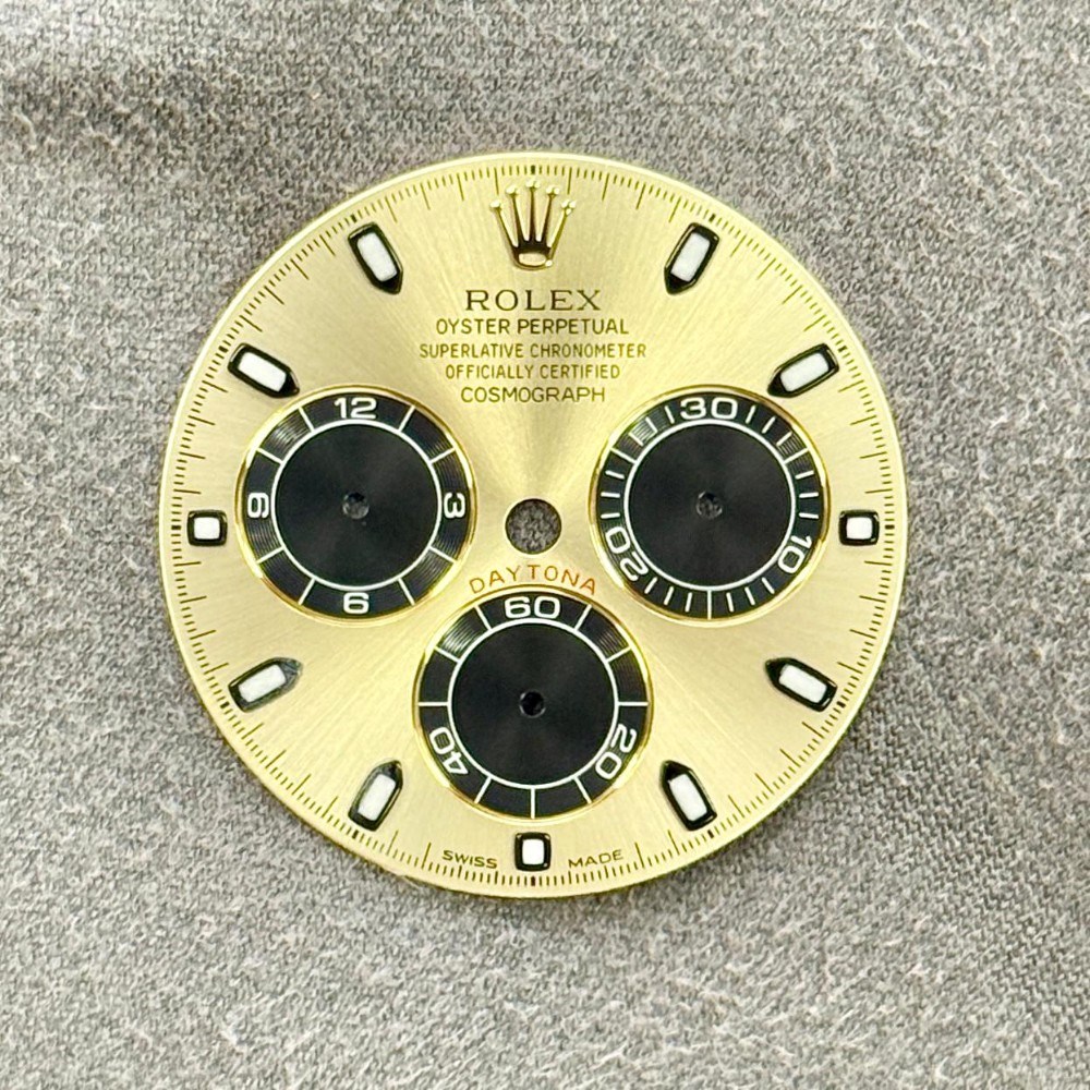 DAYTONA CHAMPAGNE INDEX RACING WITH BLACK SUBDIALS DIAL