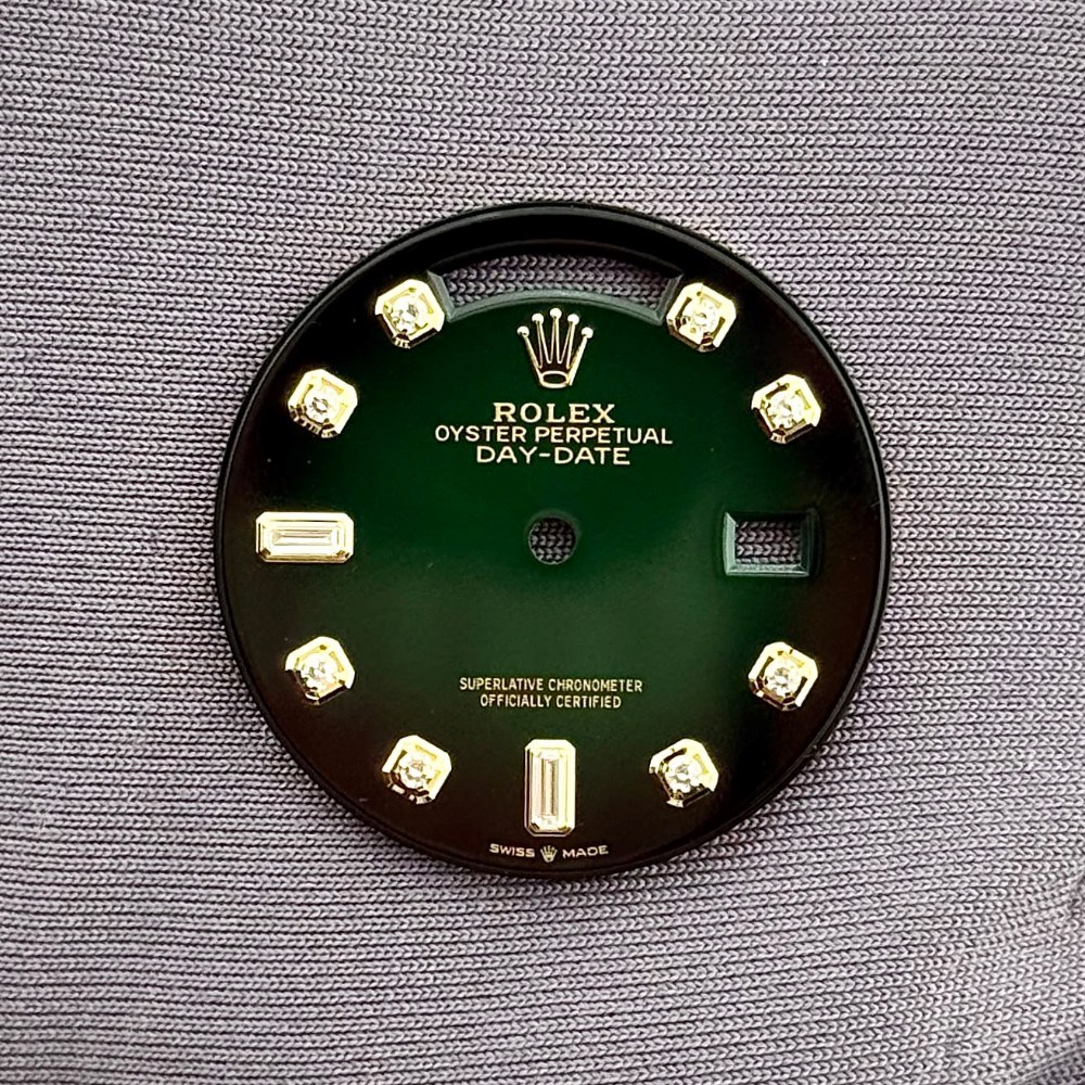 DAY-DATE 36MM GREEN VIGNETTE DIAMOND WITH 2 BAGUETTE